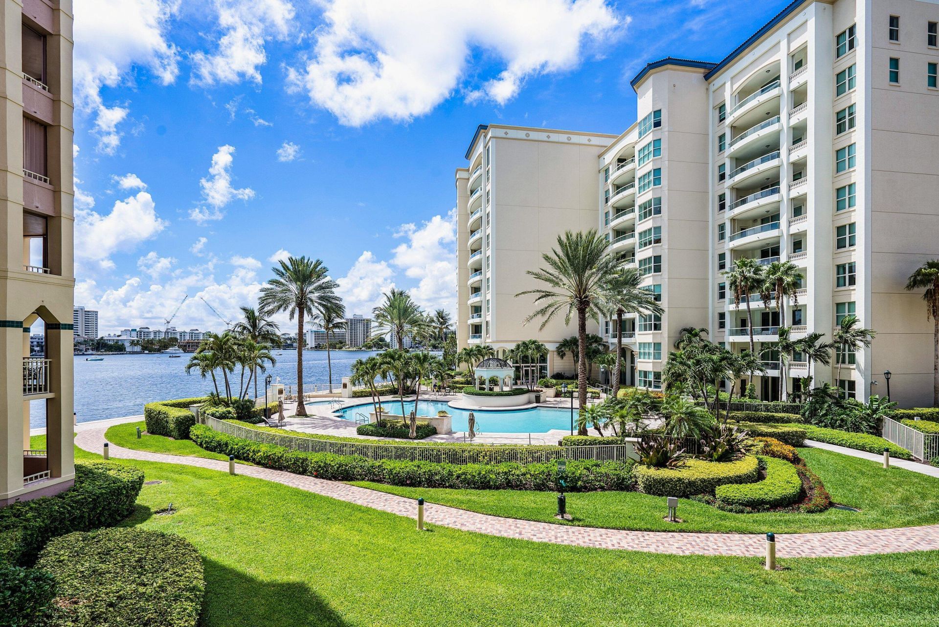 300 SE 5th Avenue, Unit 4140, Boca Raton, FL 33432 Photo