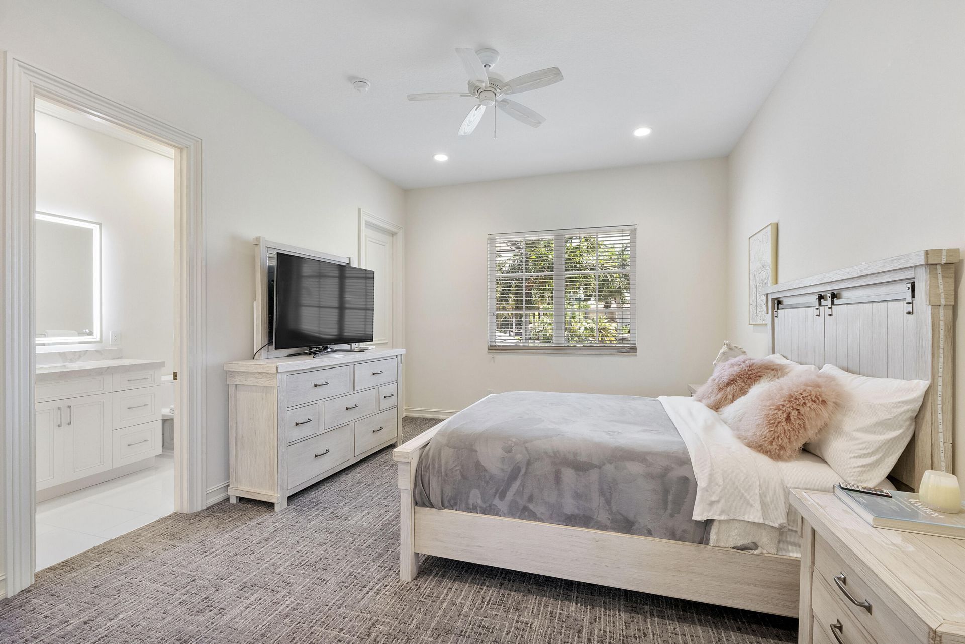 366 Sweet Bay Avenue, Plantation, FL 33324 Photo