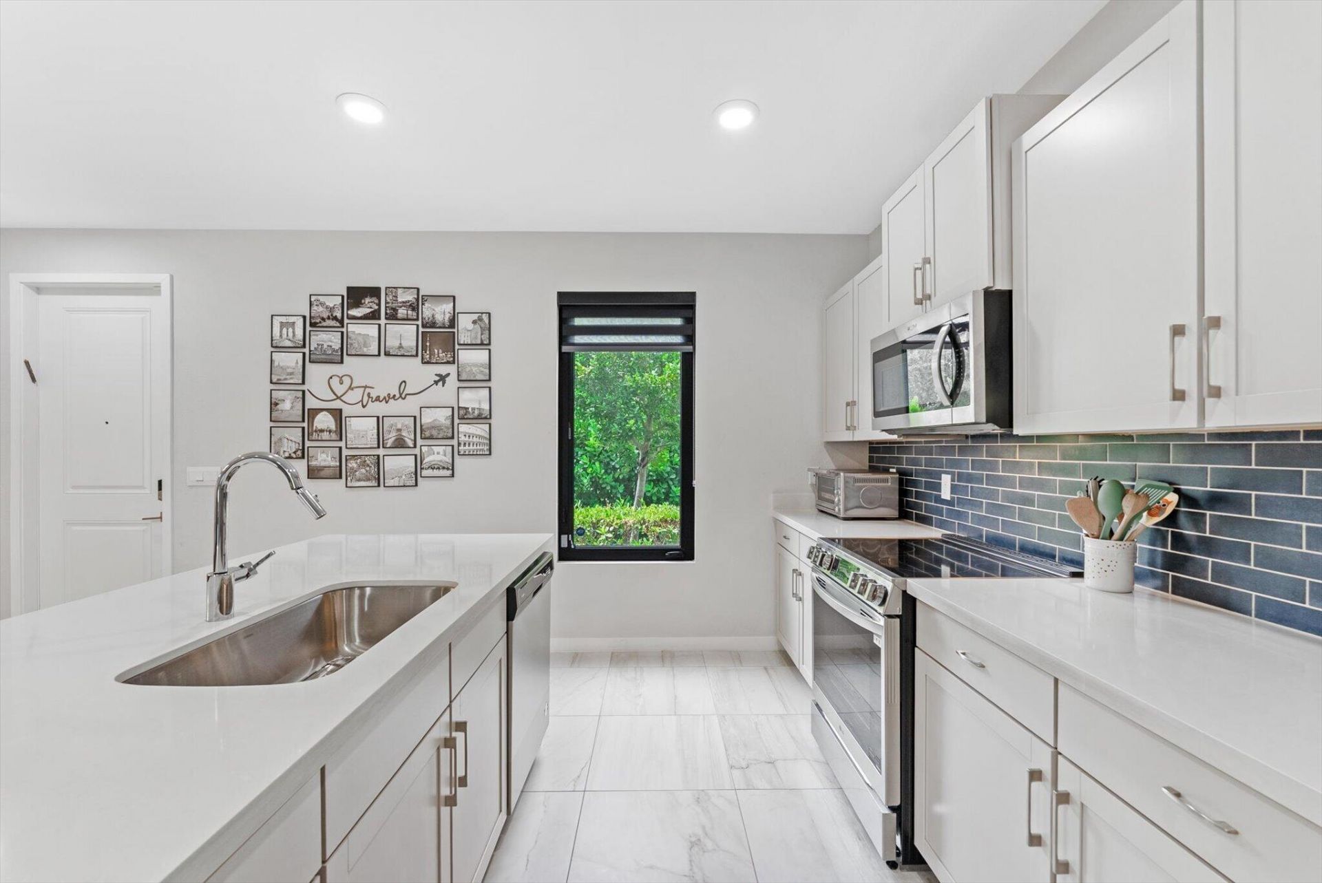 405 NW 17th Street, Fort Lauderdale, FL 33311 Photo