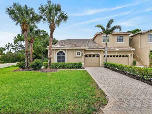 7007 Torrey Pines Circle, Port Saint Lucie, FL 34986