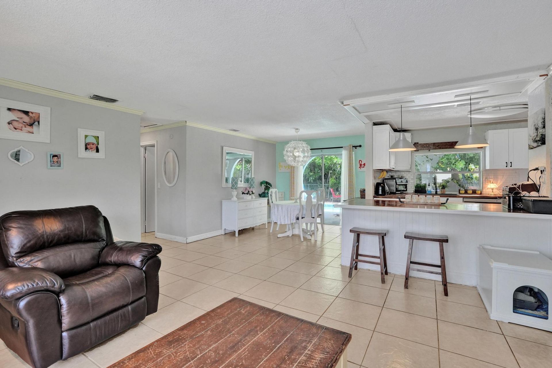 2161 NW 84th Way, Sunrise, FL 33322 Photo