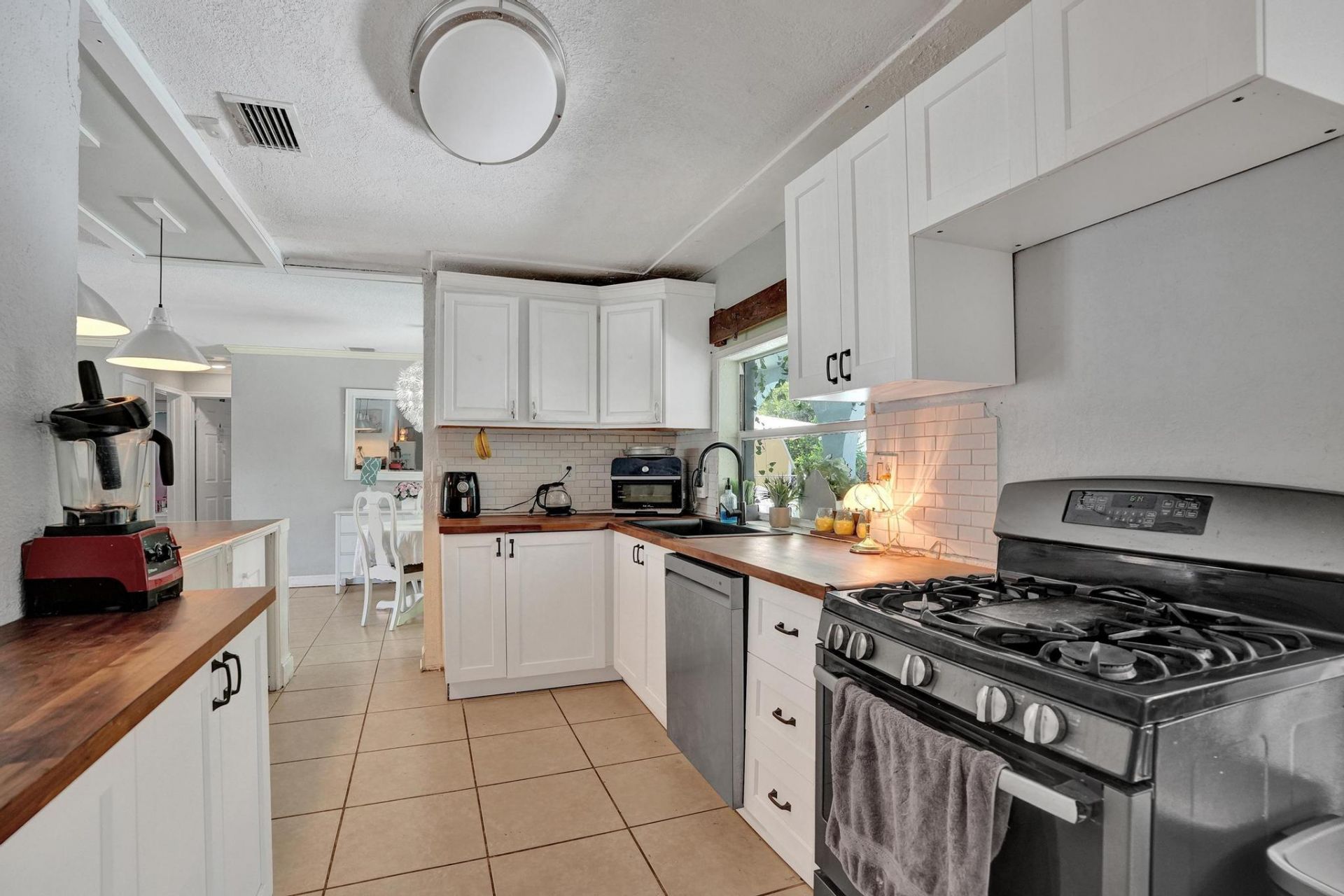 2161 NW 84th Way, Sunrise, FL 33322 Photo