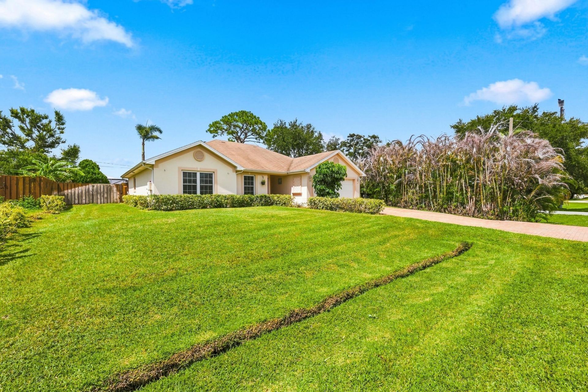 381 NE Surfside Avenue, Port Saint Lucie, FL 34983 Photo