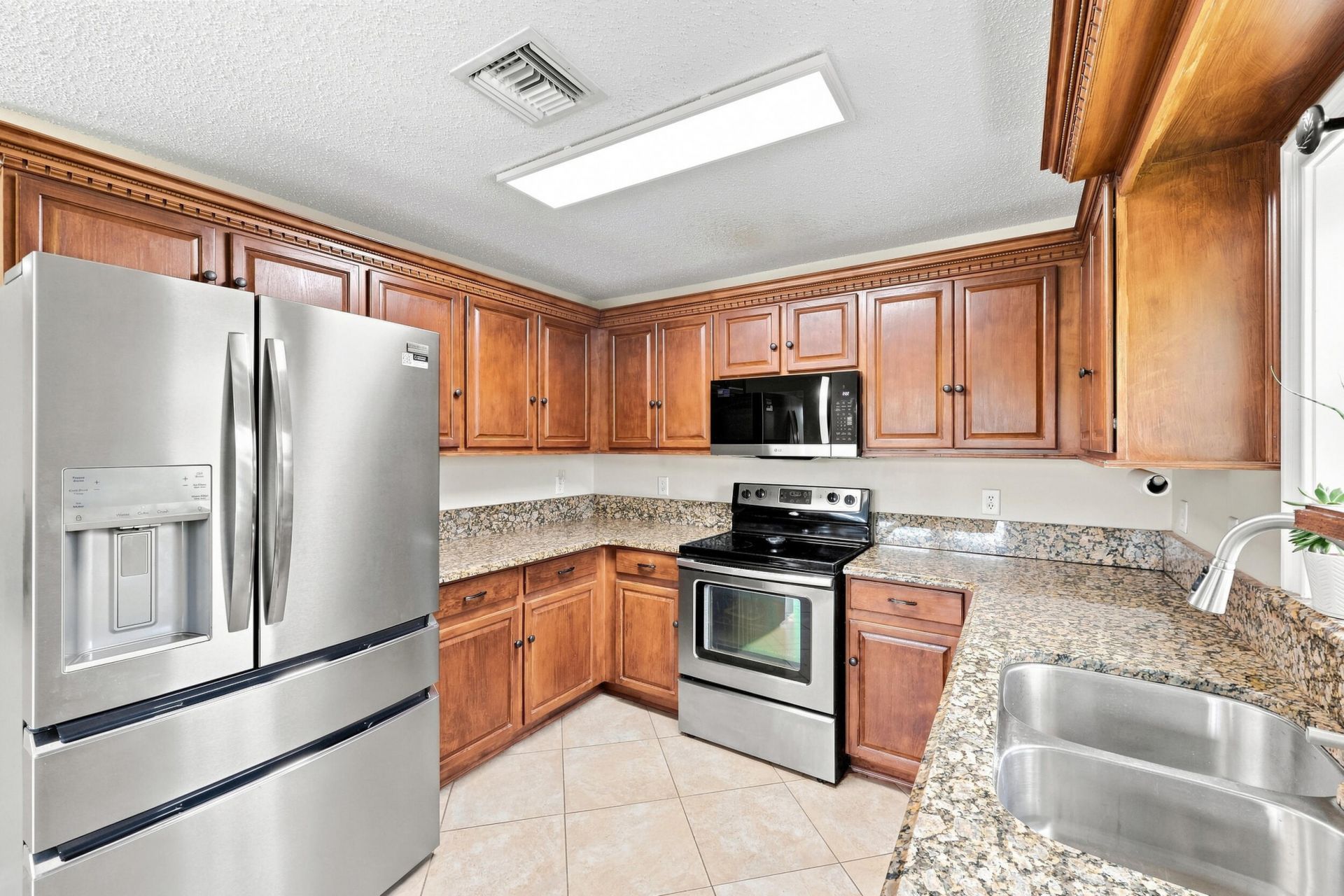 381 NE Surfside Avenue, Port Saint Lucie, FL 34983 Photo