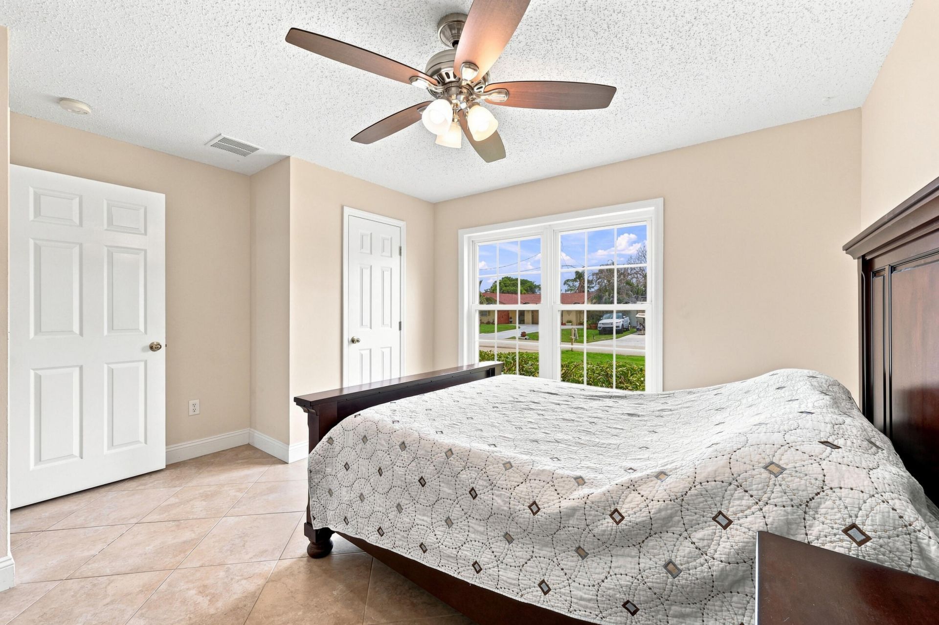 381 NE Surfside Avenue, Port Saint Lucie, FL 34983 Photo
