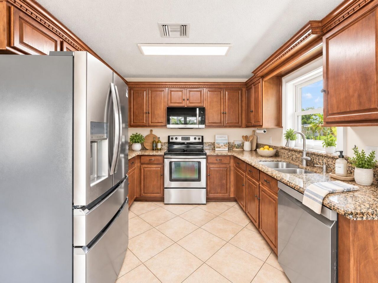 381 NE Surfside Avenue, Port Saint Lucie, FL 34983 Photo