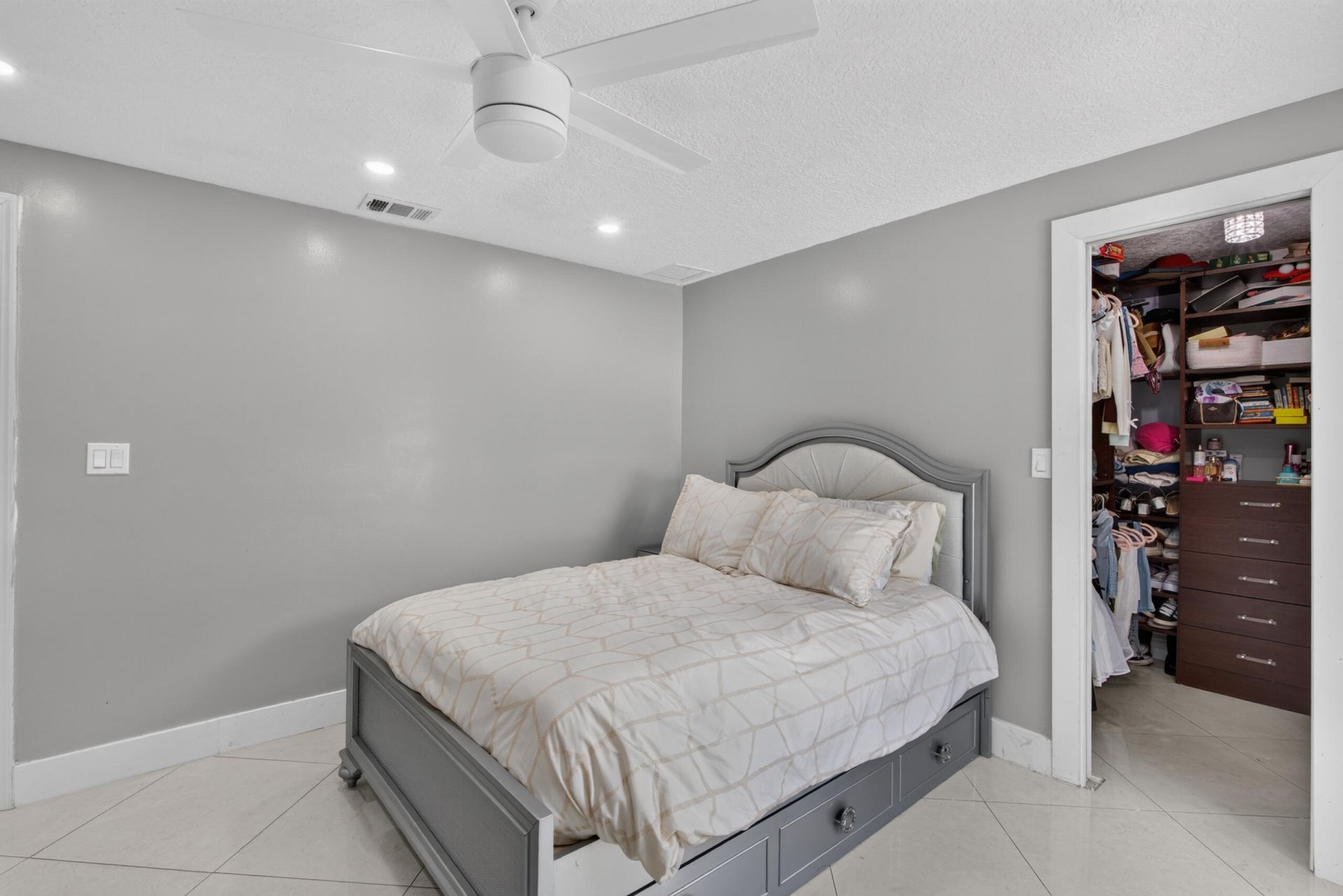 4858 Classic Drive, West Palm Beach, FL 33417 Photo