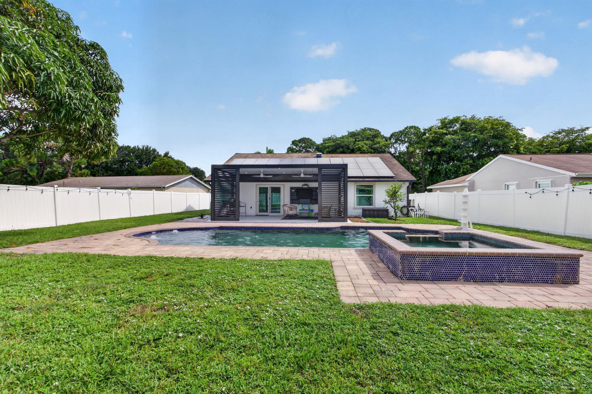 4858 Classic Drive, West Palm Beach, FL 33417 Photo