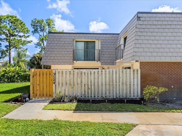 3124 SE Brook Street, Stuart, FL 34997