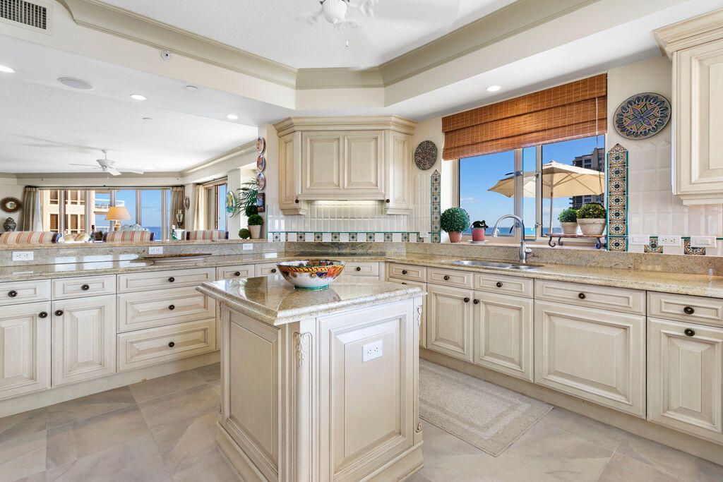 3920 N Ocean Drive, Unit 6A, Singer Island, FL 33404 Photo