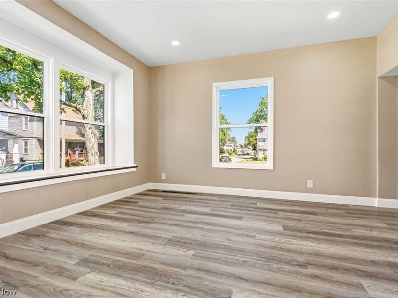 355 W High Street, Alliance, OH 44601 Photo 15