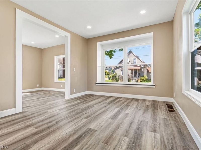 355 W High Street, Alliance, OH 44601 Photo 16