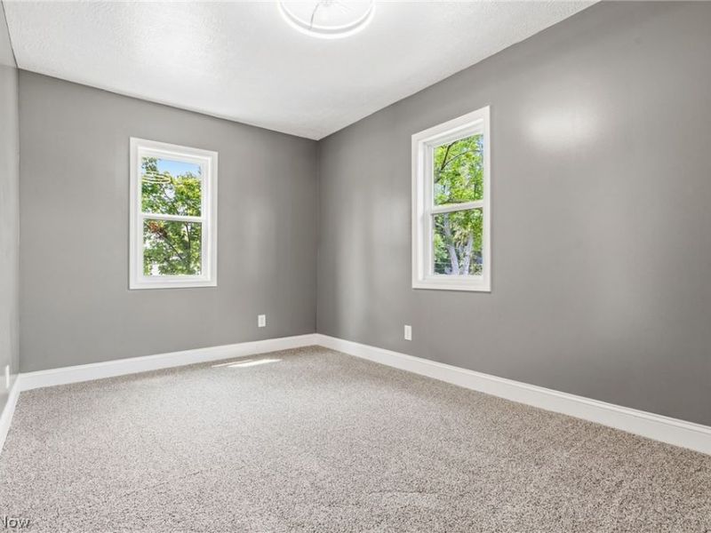 355 W High Street, Alliance, OH 44601 Photo 21