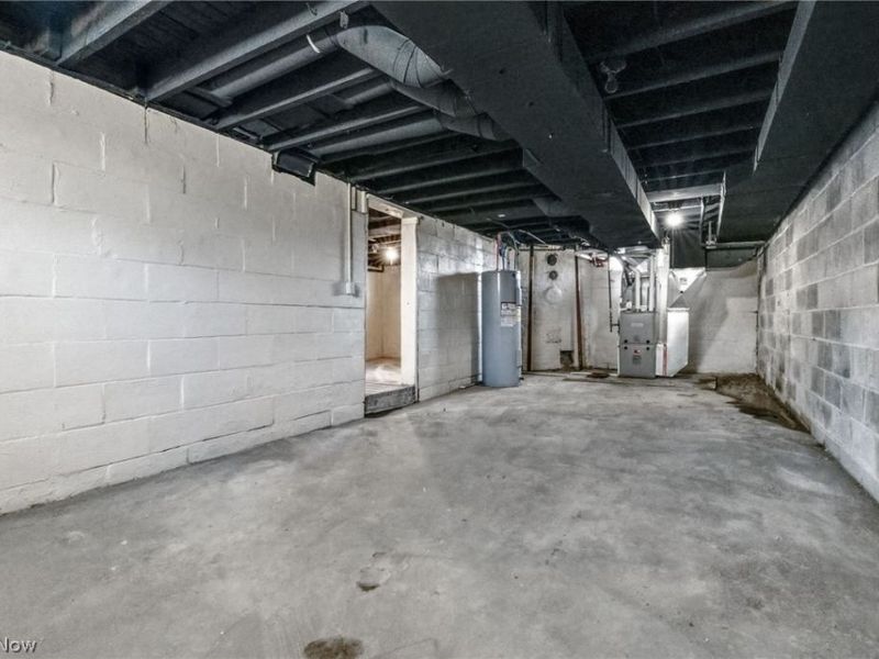 355 W High Street, Alliance, OH 44601 Photo 30