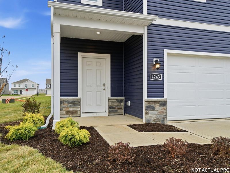 4249 Water Aven Drive , Canal Winchester, OH 43110 Photo 4