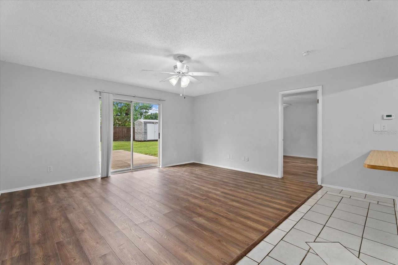519 64th Avenue Drive E, Bradenton, FL 34203 Photo