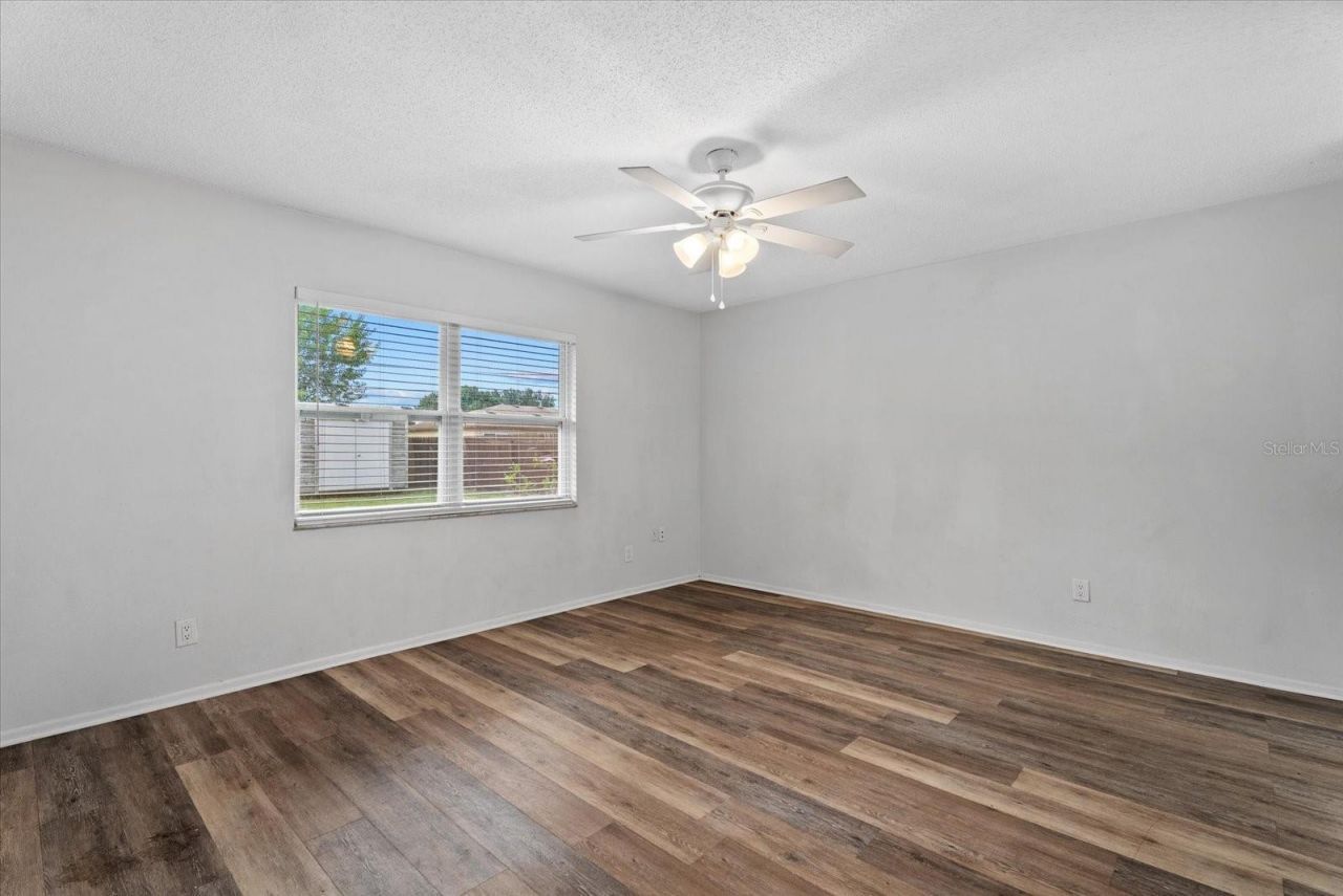 519 64th Avenue Drive E, Bradenton, FL 34203 Photo