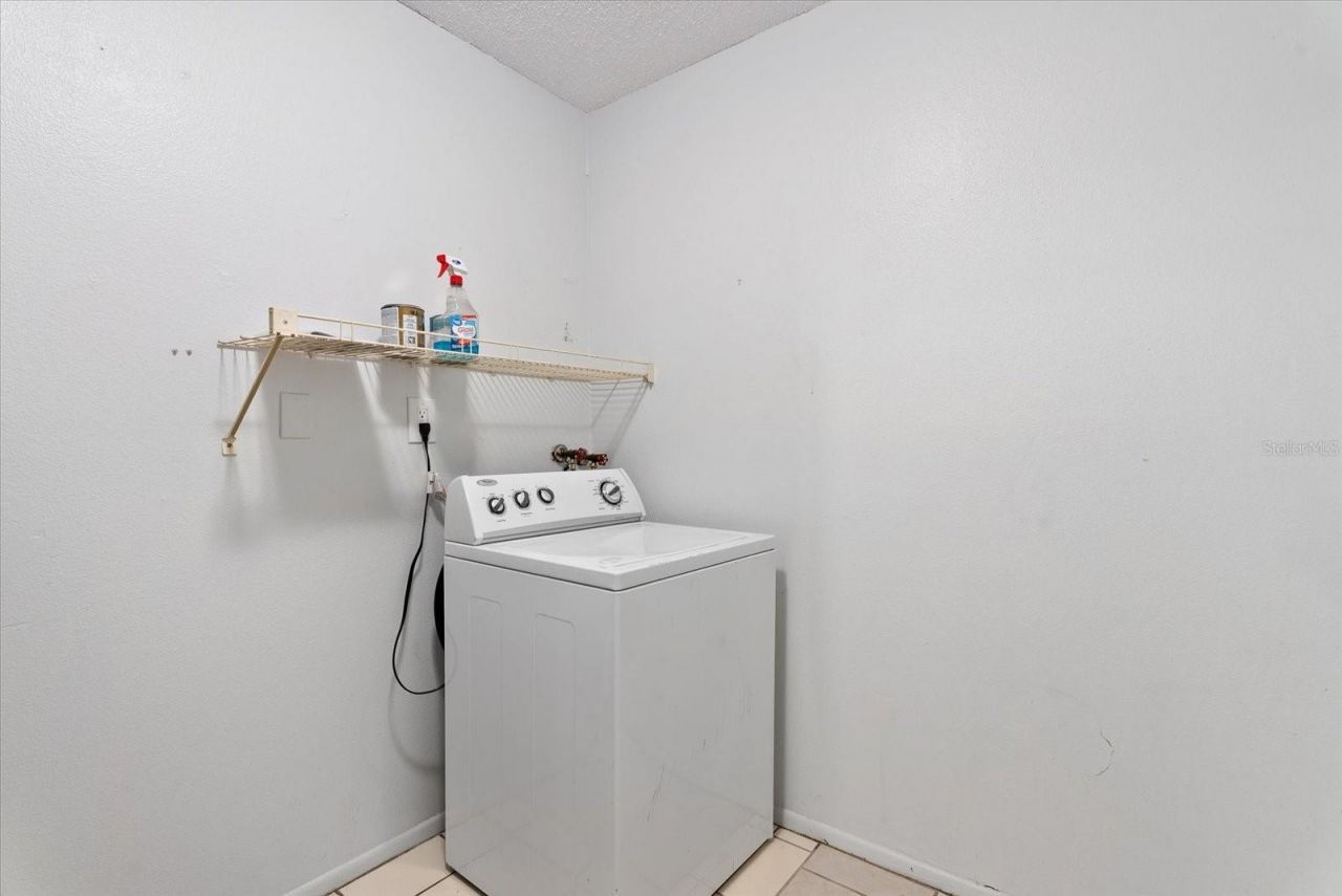519 64th Avenue Drive E, Bradenton, FL 34203 Photo