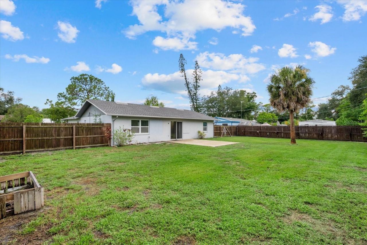 519 64th Avenue Drive E, Bradenton, FL 34203 Photo