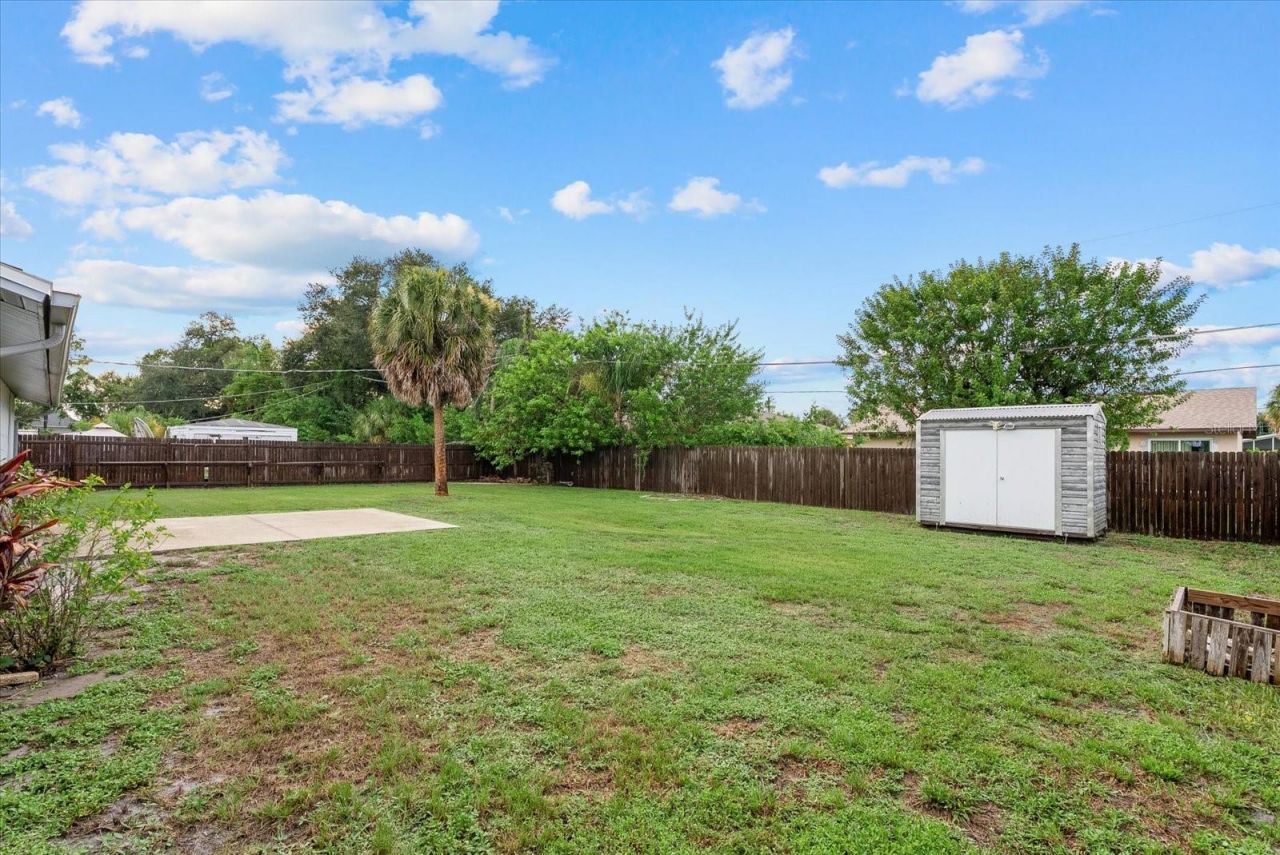 519 64th Avenue Drive E, Bradenton, FL 34203 Photo