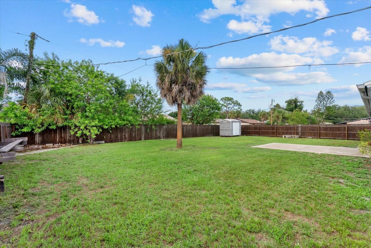 519 64th Avenue Drive E, Bradenton, FL 34203 Photo