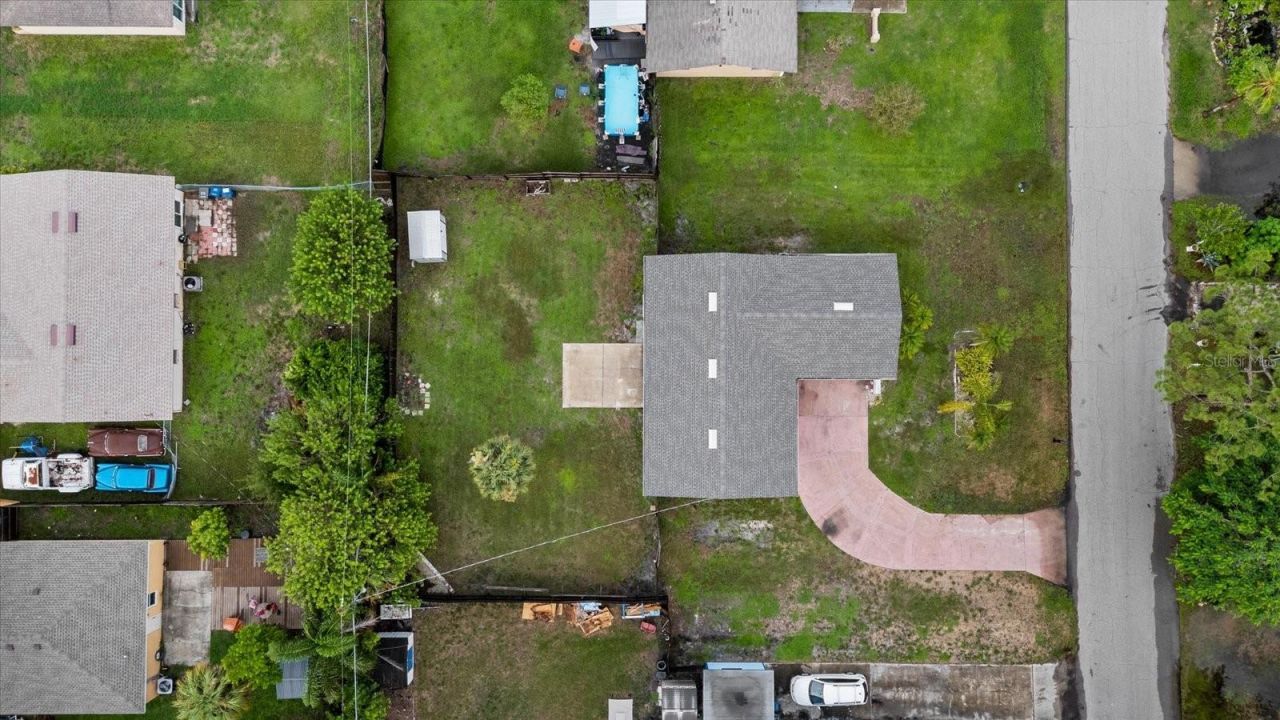 519 64th Avenue Drive E, Bradenton, FL 34203 Photo