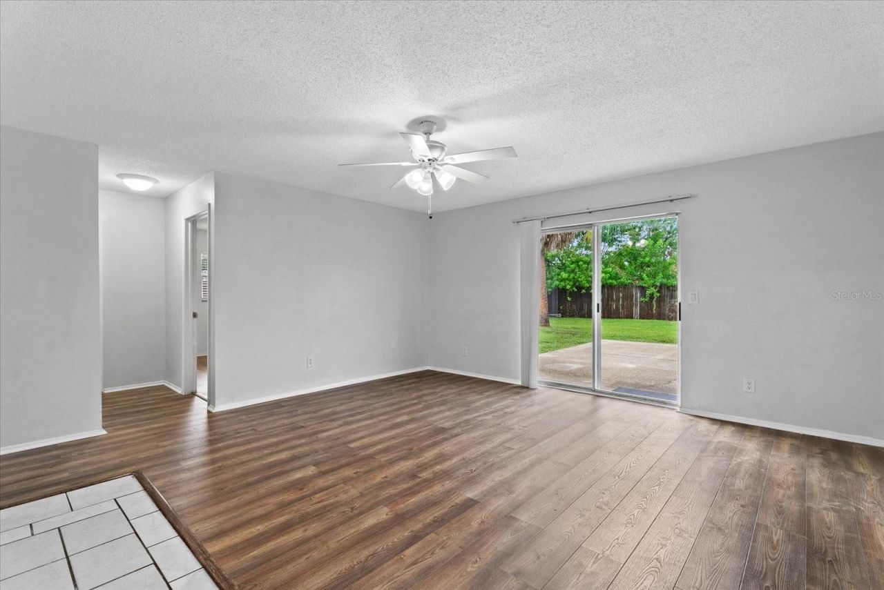 519 64th Avenue Drive E, Bradenton, FL 34203 Photo