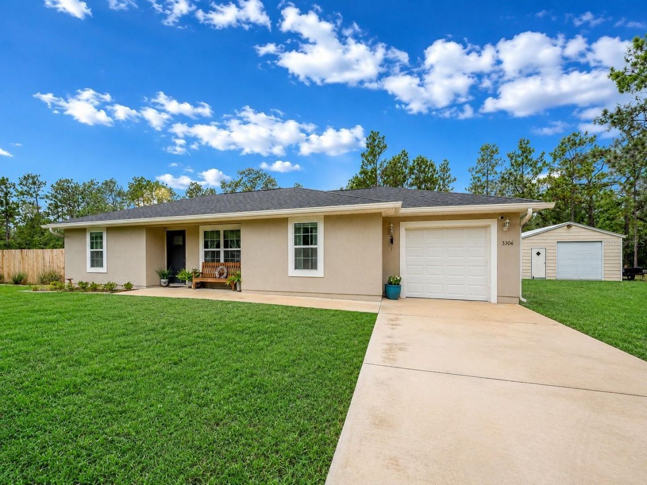 3306 NW Ridgewood Road, Dunnellon, FL 34431 Main Photo