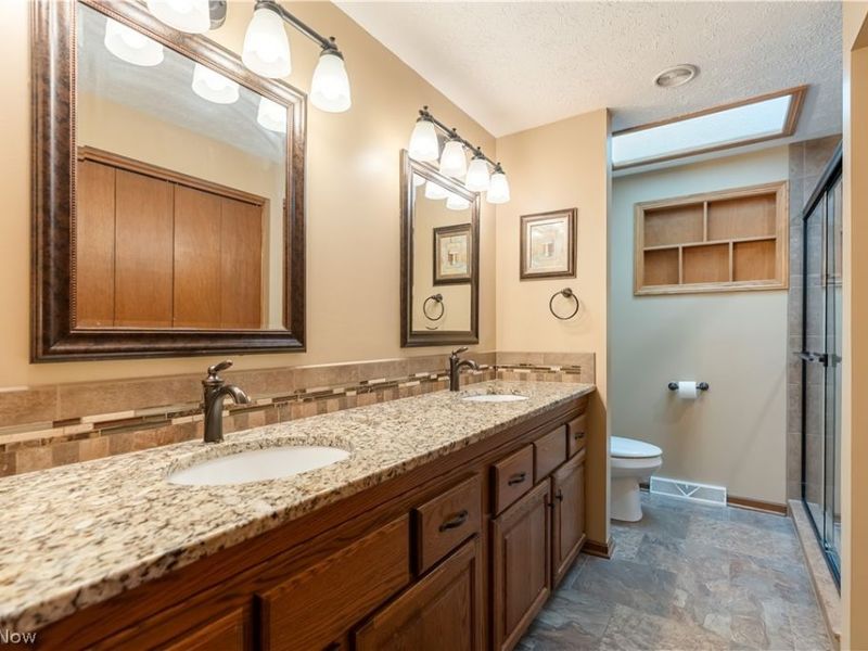 2032 Walsh Street, Louisville, OH 44641 Photo 17