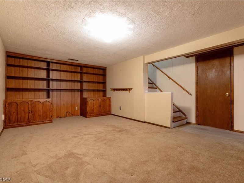 2032 Walsh Street, Louisville, OH 44641 Photo 22