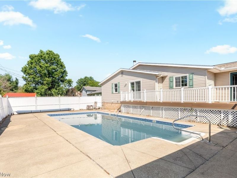 2032 Walsh Street, Louisville, OH 44641 Photo 31