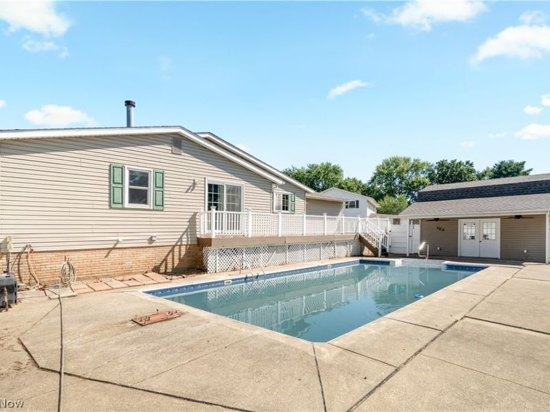 2032 Walsh Street, Louisville, OH 44641 Photo 32