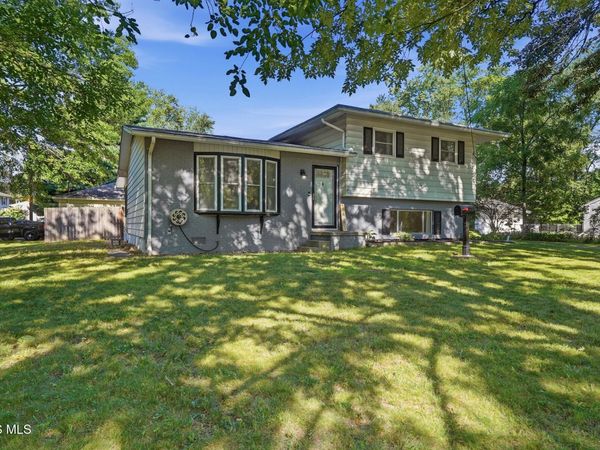 2401 Vaness Drive , Toledo, OH 43615