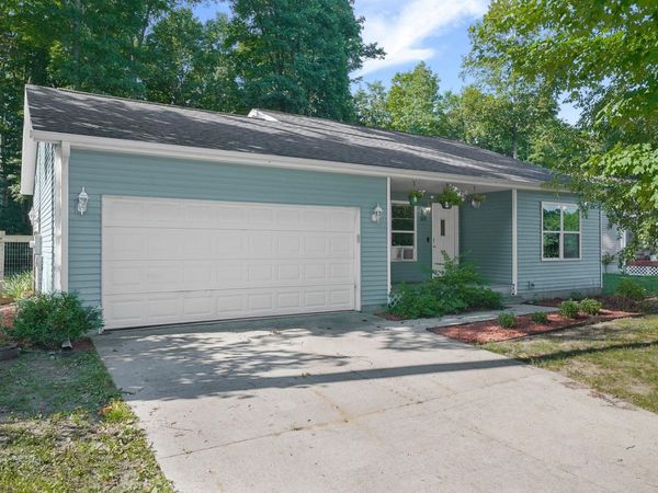 5173 Palmer Place, Traverse City, MI 49685