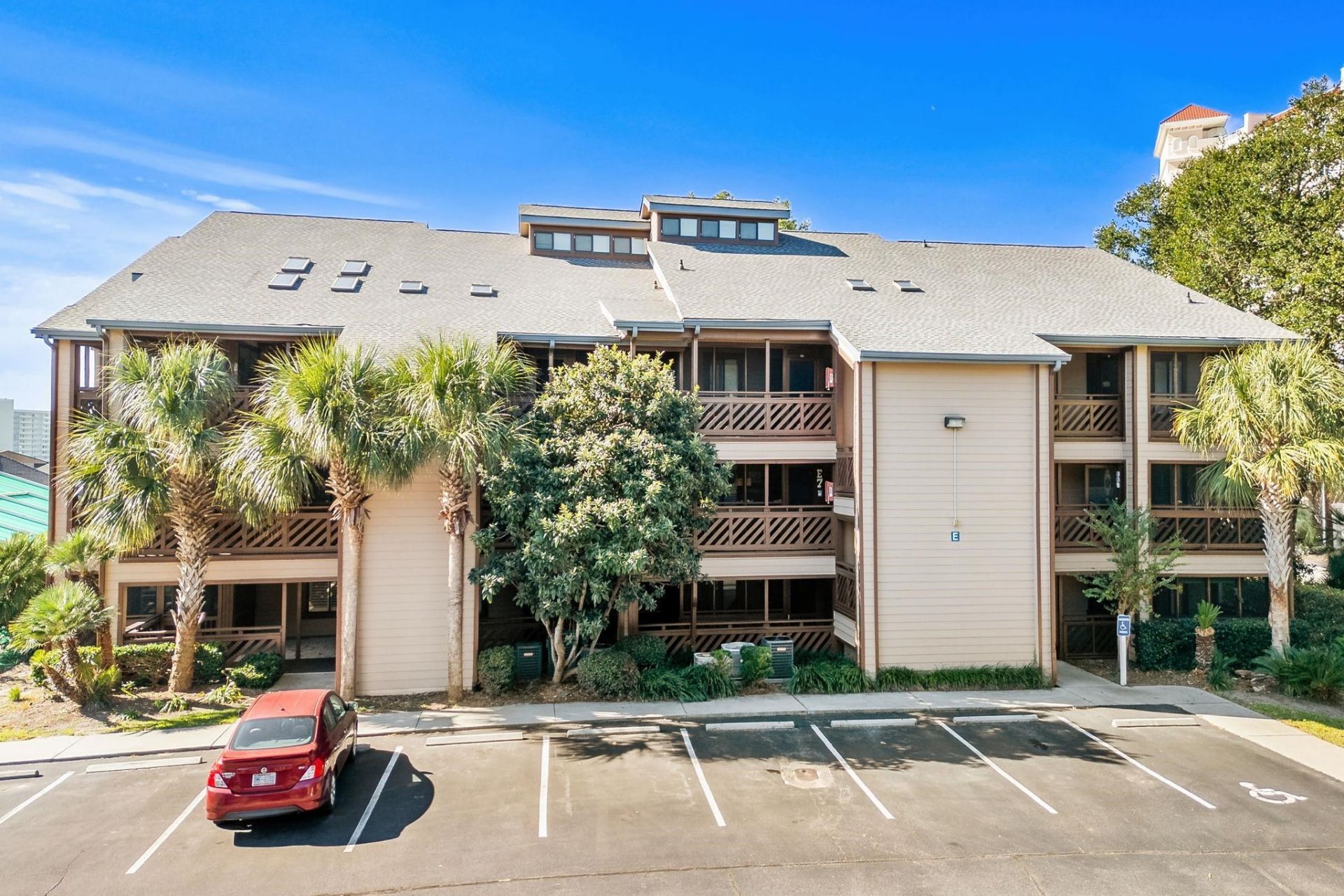 223 Maison Dr. Photo 32