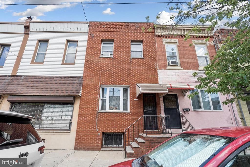 1147 Snyder Avenue, Philadelphia, PA 19148 Main Photo