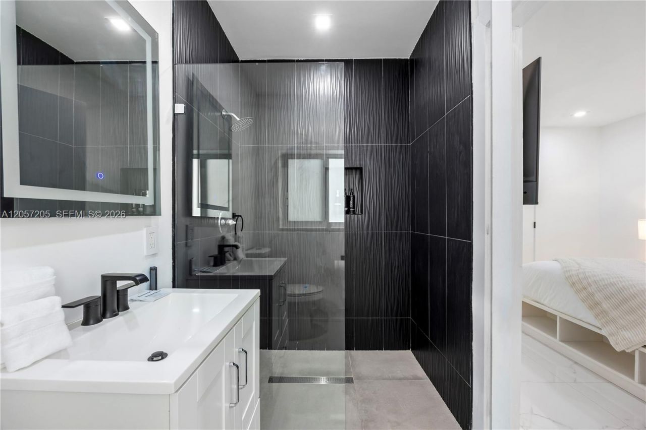 1651 SW 13th Ave , Miami, FL 33145 Photo