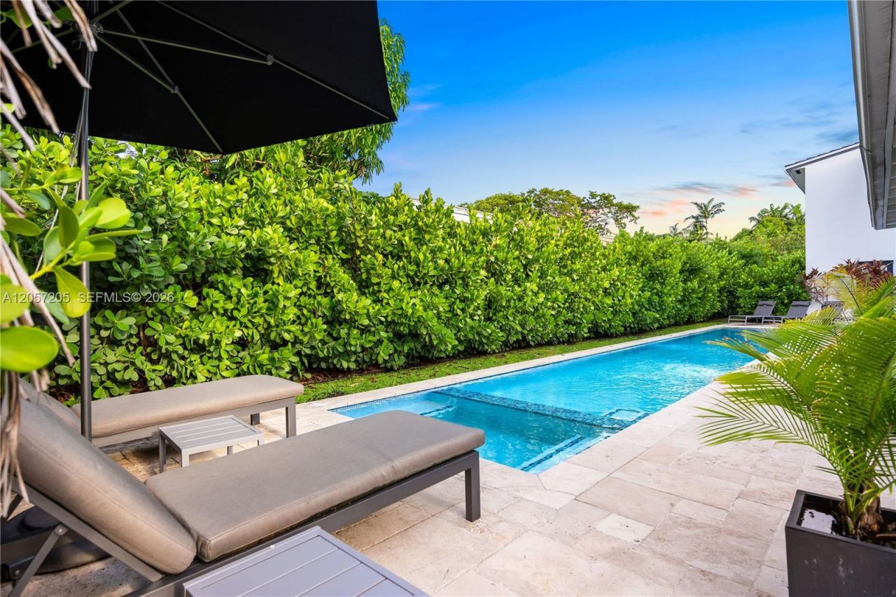 1651 SW 13th Ave , Miami, FL 33145 Photo