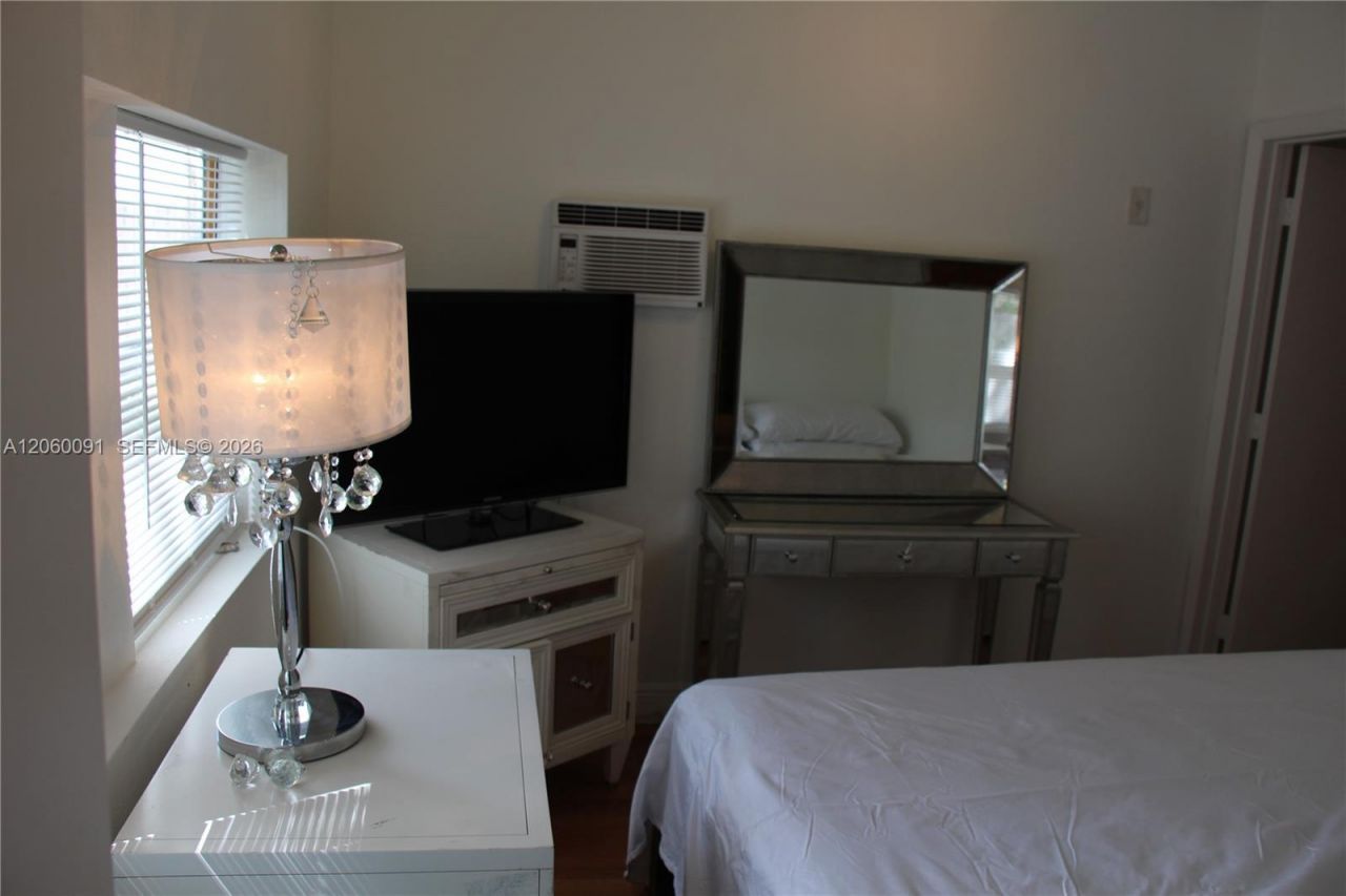 225 NW 59th St, Unit B, Miami, FL 33127 Photo
