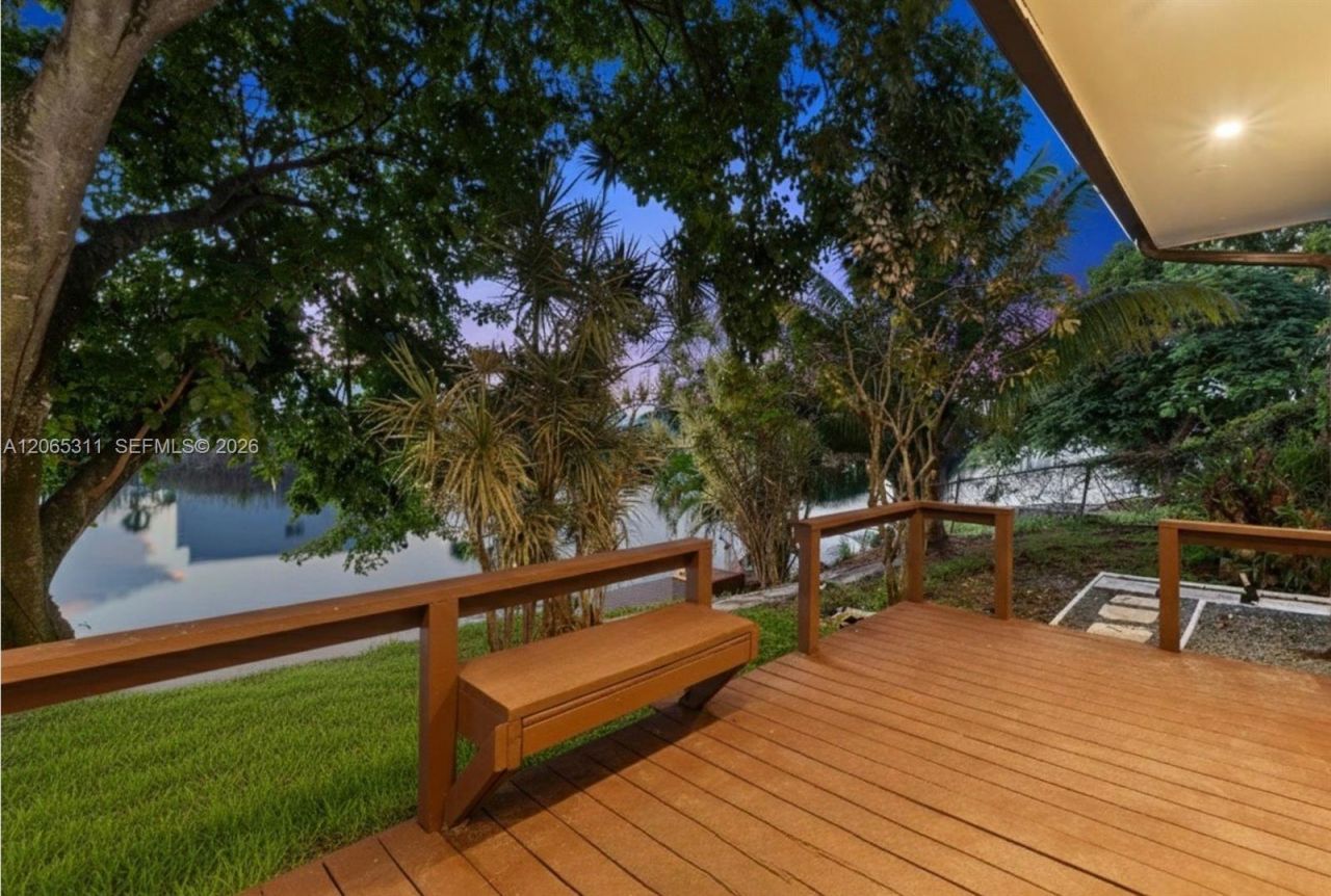 1905 NW 62nd Ter, Margate, FL 33063 Photo