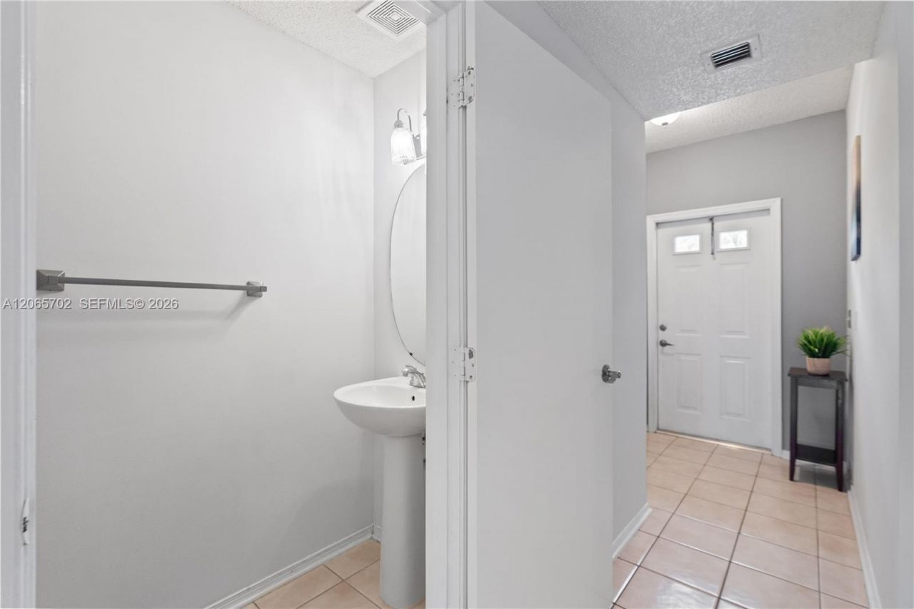 38 Truman Dr , Weston, FL 33326 Photo