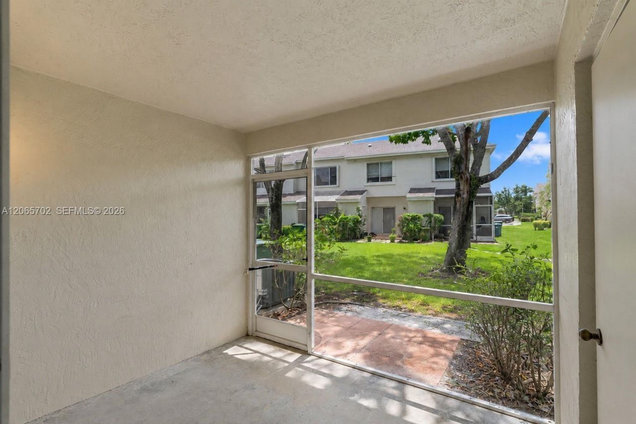 38 Truman Dr , Weston, FL 33326 Photo