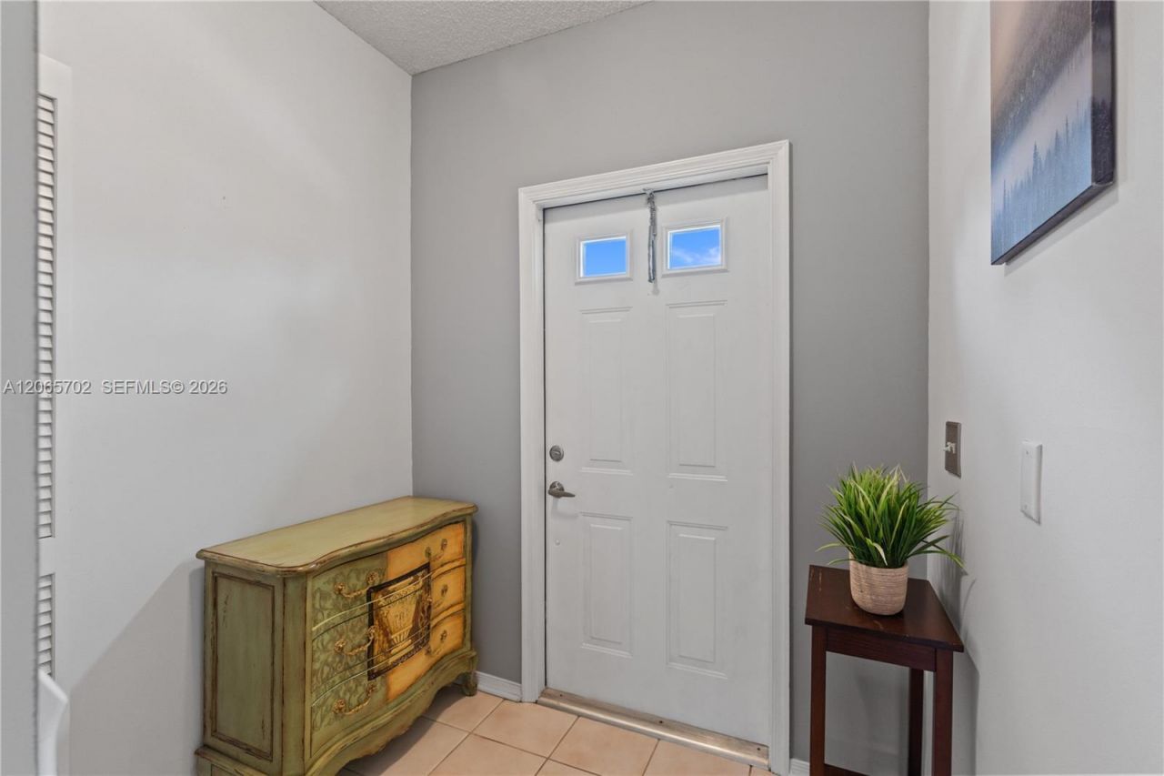 38 Truman Dr , Weston, FL 33326 Photo
