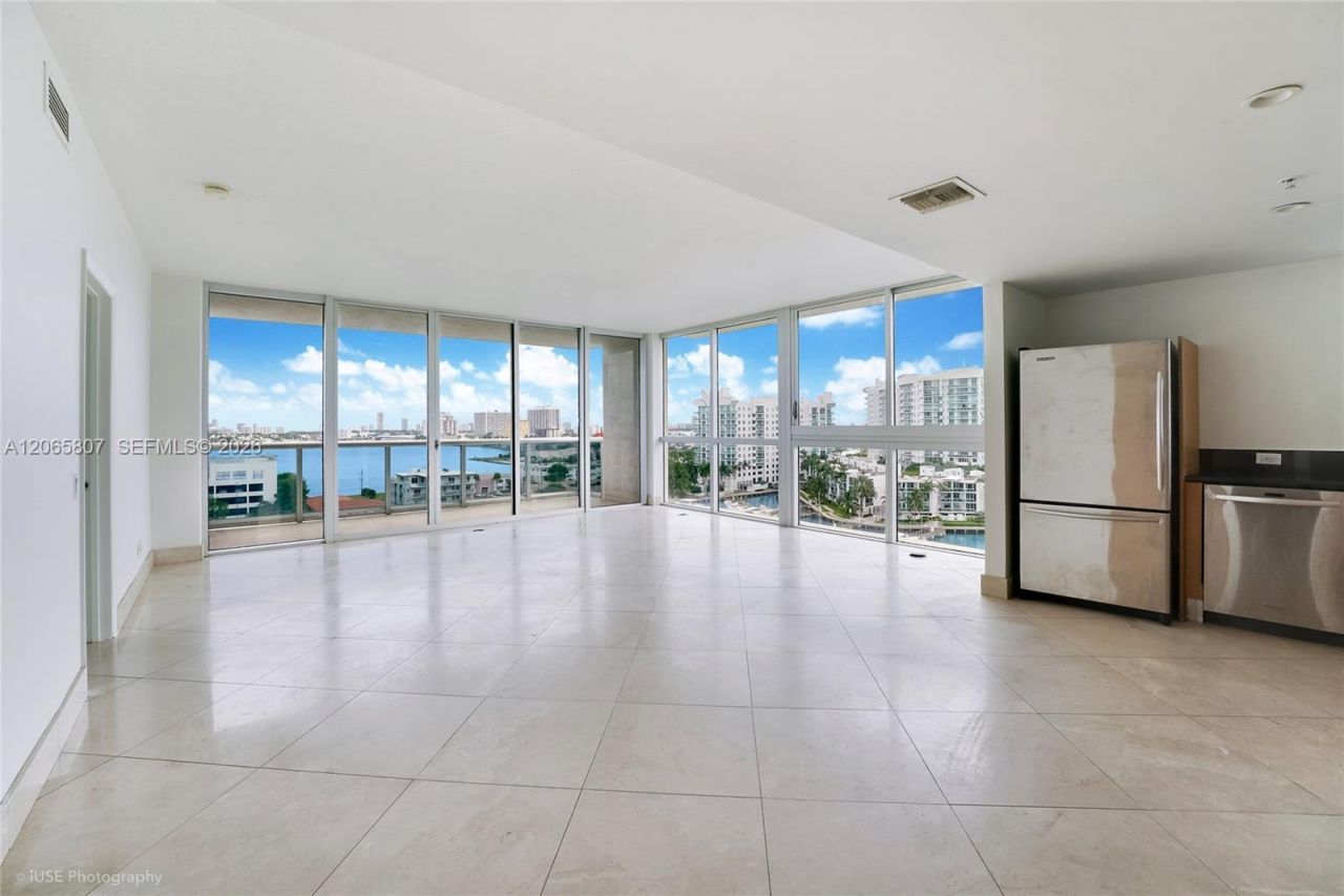 7929 West Dr, Unit 1001, North Bay Village, FL 33141 Photo