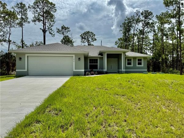 816 Michael AVE , LEHIGH ACRES, FL 33936