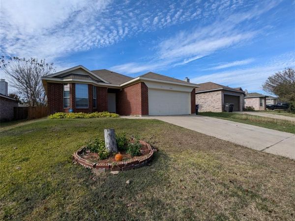 6425 Rainwater Way, Fort Worth, TX 76179