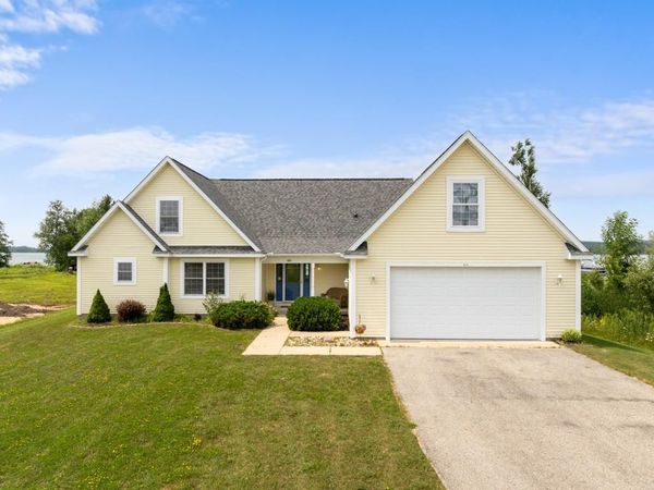 6097 Summerside Drive, Alanson, MI 49706
