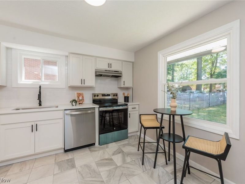 1130 Saxe Avenue, Cuyahoga Falls, OH 44221 Photo 13