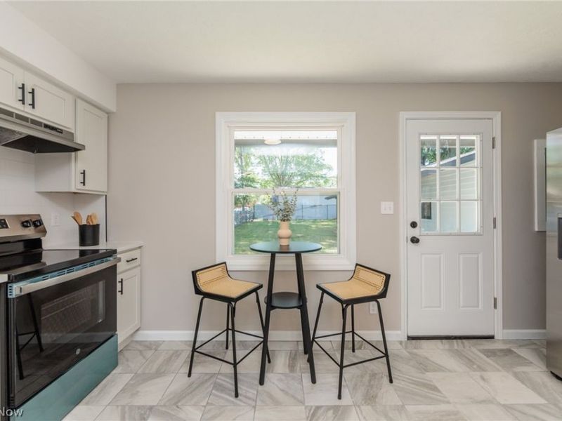 1130 Saxe Avenue, Cuyahoga Falls, OH 44221 Photo 16