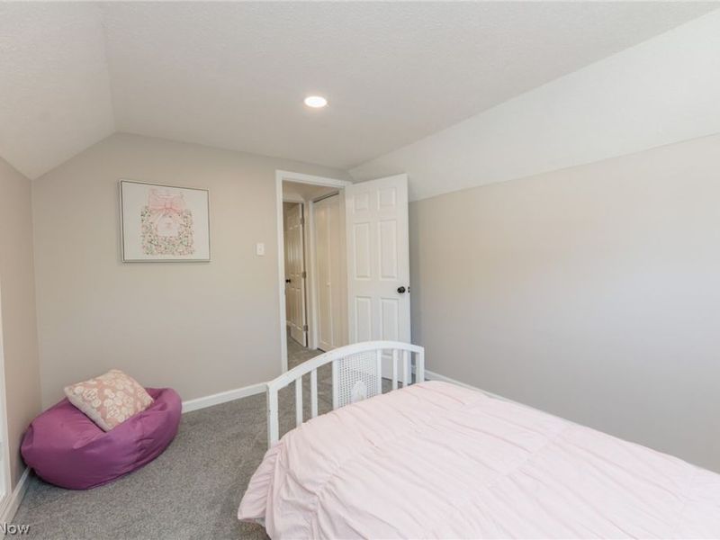 1130 Saxe Avenue, Cuyahoga Falls, OH 44221 Photo 30